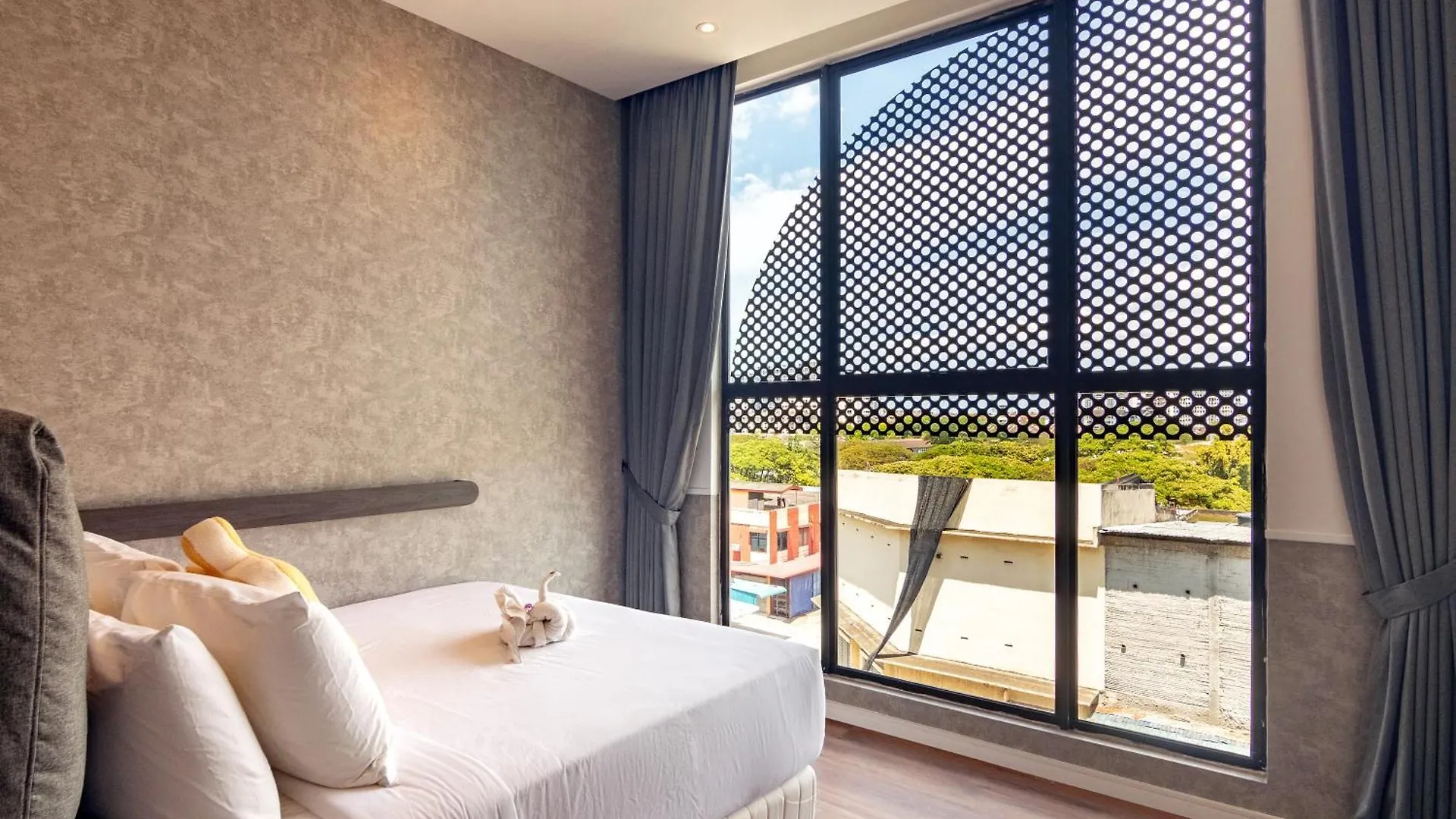 Bagan Suite Butterworth 2*,